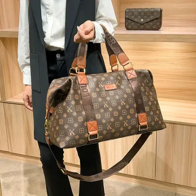 Travel Bag with Zipper Closure Portable